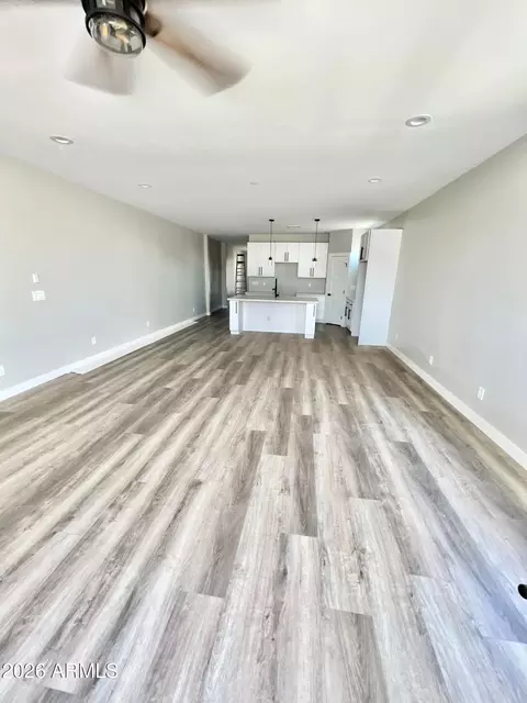 2537 E Southgate Ave, Phoenix, AZ 85040 photo 4