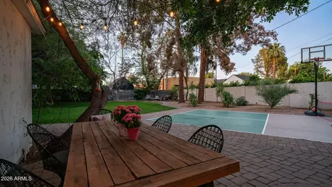 Exterior - 3244 E Weldon Ave, Phoenix, AZ 85018 photo 14 of 20
