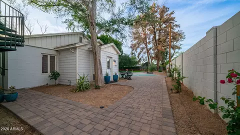 Exterior - 3244 E Weldon Ave, Phoenix, AZ 85018 photo 8 of 20