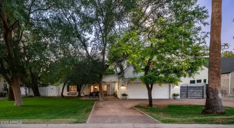 Exterior - 3244 E Weldon Ave, Phoenix, AZ 85018 photo 2 of 20