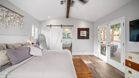 Bedroom - 3244 E Weldon Ave, Phoenix, AZ 85018 photo 1 of 6