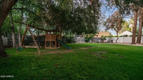Exterior - 3244 E Weldon Ave, Phoenix, AZ 85018 photo 17 of 20