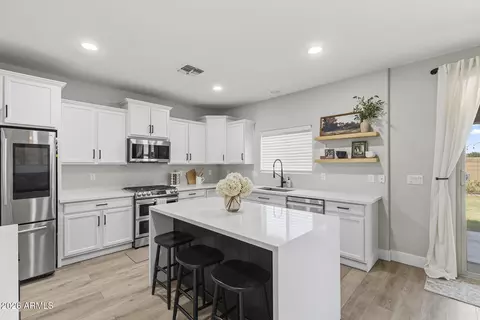 9336 W Georgia Ave, Glendale, AZ 85305