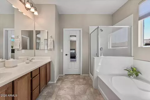 Bath - 3451 E Amber Ln, Gilbert, AZ 85296 photo 2 of 4