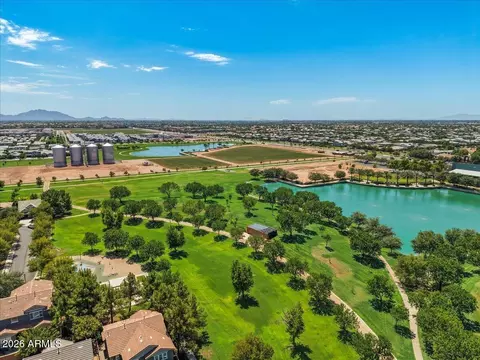 View/Area - 3451 E Amber Ln, Gilbert, AZ 85296 photo 2 of 5