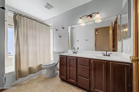 Bath - 560 S 37th St, Mesa, AZ 85206 photo 1 of 2