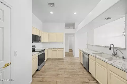 Kitchen - 907 E Gary Ln, Phoenix, AZ 85042 photo 3 of 3