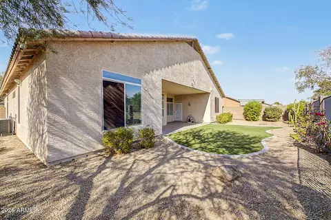Exterior - 907 E Gary Ln, Phoenix, AZ 85042 photo 12 of 13