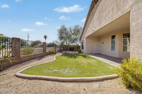 Exterior - 907 E Gary Ln, Phoenix, AZ 85042 photo 11 of 13