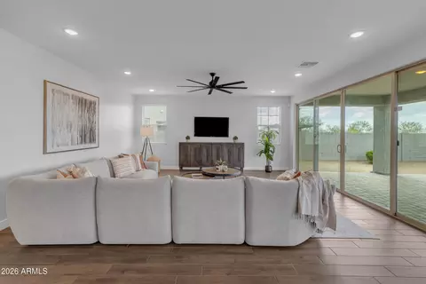 Living - 9722 E Rainbow Ave, Mesa, AZ 85212 photo 3 of 4