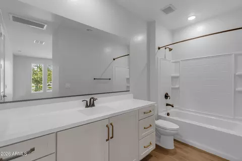 Bath - 9722 E Rainbow Ave, Mesa, AZ 85212 photo 5 of 7