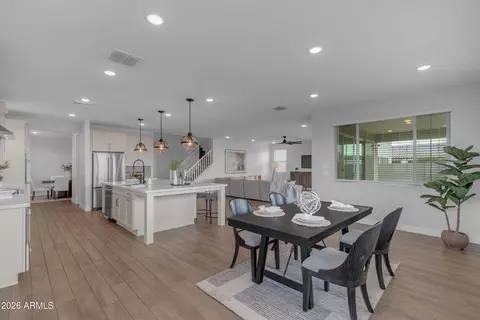 Dining - 9722 E Rainbow Ave, Mesa, AZ 85212 photo 1 of 2