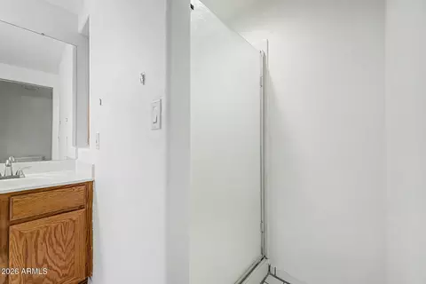 Bath - 45 E 9th Pl #19, Mesa, AZ 85201 photo 2 of 4