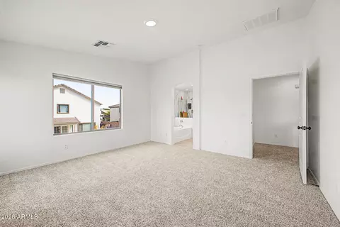 Bedroom - 3942 E Maplewood St, Gilbert, AZ 85297 photo 2 of 8