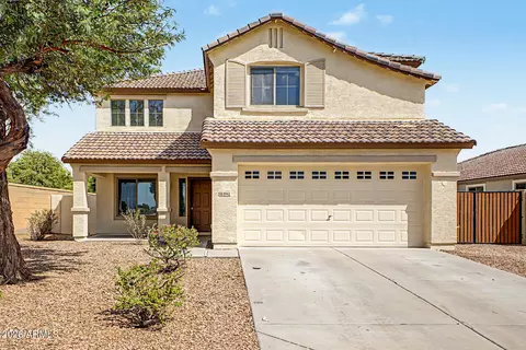 Exterior - 3942 E Maplewood St, Gilbert, AZ 85297 photo 2 of 7
