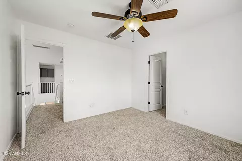Bedroom - 3942 E Maplewood St, Gilbert, AZ 85297 photo 6 of 8