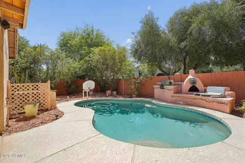 Exterior - 3301 E Behrend Dr, Phoenix, AZ 85050 photo 2 of 3