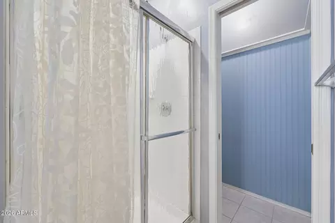 Bath - 3301 E Behrend Dr, Phoenix, AZ 85050 photo 2 of 3