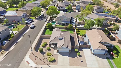 View/Area - 2588 E Ivanhoe Ct, Gilbert, AZ 85295 photo 1 of 7