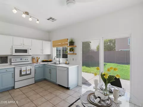 Kitchen - 2588 E Ivanhoe Ct, Gilbert, AZ 85295 photo 1 of 3