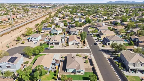 View/Area - 2588 E Ivanhoe Ct, Gilbert, AZ 85295 photo 6 of 7