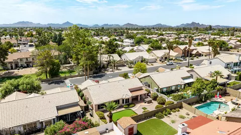 View/Area - 4032 E Rosemonte Dr, Phoenix, AZ 85050 photo 6 of 8
