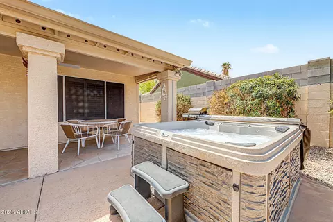 Exterior - 4032 E Rosemonte Dr, Phoenix, AZ 85050 photo 2 of 9