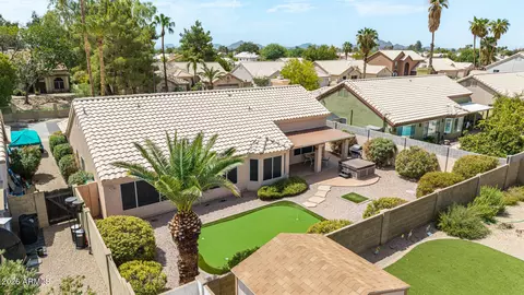 View/Area - 4032 E Rosemonte Dr, Phoenix, AZ 85050 photo 7 of 8
