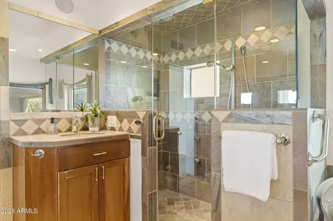 Bath - 1053 E Sandpiper Dr, Tempe, AZ 85283 photo 5 of 12