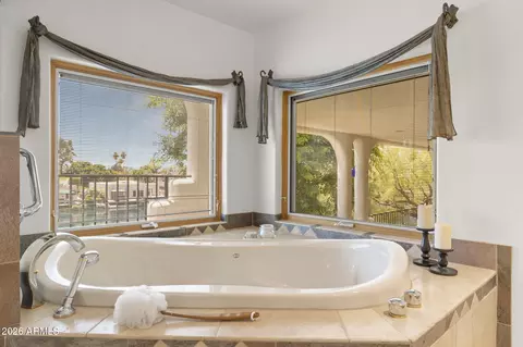 Bath - 1053 E Sandpiper Dr, Tempe, AZ 85283 photo 6 of 12