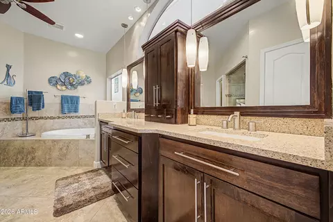 Bath - 4639 E La Mirada Way, Phoenix, AZ 85044 photo 1 of 4