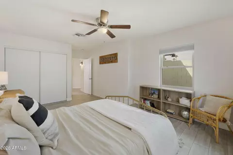 Bedroom - 4445 N Longview Ave, Phoenix, AZ 85014 photo 2 of 3