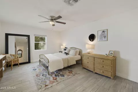 Bedroom - 4445 N Longview Ave, Phoenix, AZ 85014 photo 1 of 3