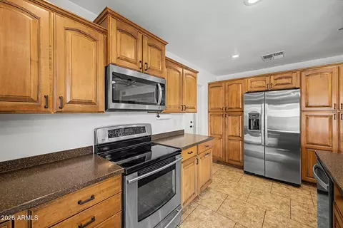 Kitchen - 2055 E 7th Ave, Mesa, AZ 85204 photo 3 of 6