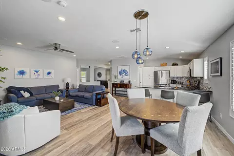 Dining - 2836 E Jj Ranch Rd, Phoenix, AZ 85024 photo 3 of 3