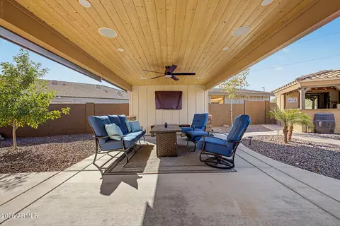 Exterior - 2836 E Jj Ranch Rd, Phoenix, AZ 85024 photo 4 of 16