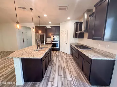 Kitchen - 2626 W Gray Wolf Trl, Phoenix, AZ 85085 photo 2 of 2