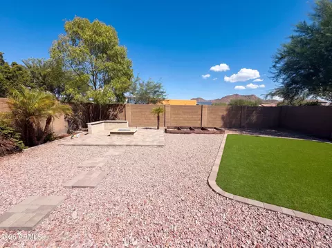 Exterior - 2626 W Gray Wolf Trl, Phoenix, AZ 85085 photo 4 of 5