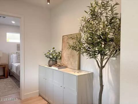 Entry Way - 4432 E Voltaire Ave, Phoenix, AZ 85032 photo 3 of 3