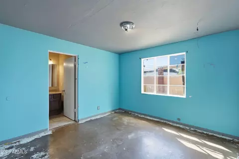 Bedroom - 3331 N 18th Ave, Phoenix, AZ 85015 photo 2 of 5