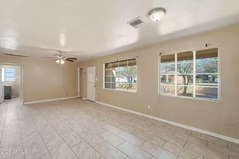 Living - 3331 N 18th Ave, Phoenix, AZ 85015 photo 2 of 7