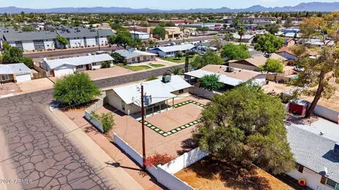 View/Area - 2501 E Karen Dr, Phoenix, AZ 85032 photo 5 of 9