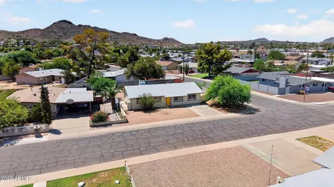 View/Area - 2501 E Karen Dr, Phoenix, AZ 85032 photo 1 of 9