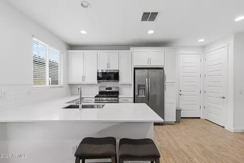 Kitchen - 1523 W Corral Rd, Phoenix, AZ 85041 photo 4 of 5