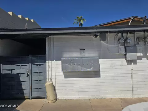 Exterior - 4815 N 15th Ave, Phoenix, AZ 85015 photo 5 of 11