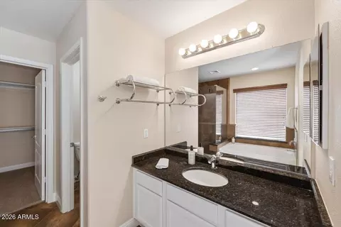 Bath - 1137 S Hazel St, Gilbert, AZ 85296 photo 4 of 5