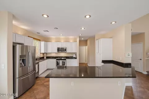 Kitchen - 1137 S Hazel St, Gilbert, AZ 85296 photo 2 of 6