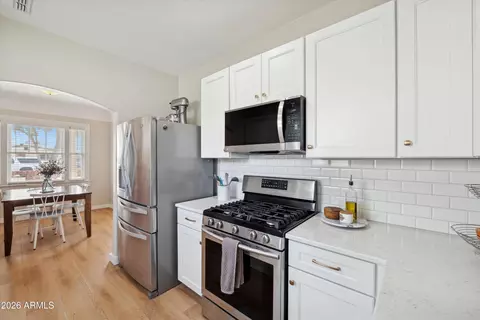Kitchen - 2218 N 21st Pl, Phoenix, AZ 85006 photo 2 of 2