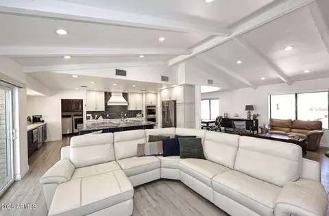 9821 E Becker Ln, Scottsdale, AZ 85260