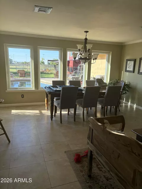 564 E Morgan Dr, Gilbert, AZ 85295 photo 4